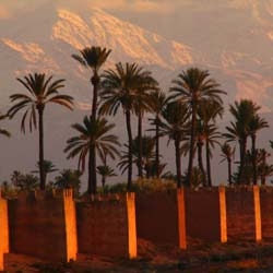Blicken zusehen zwei deutschen Künstler auf Marrakesch