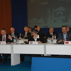 43 Minister der beiden Seiten in Konklave in Marrakesch ...