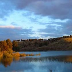 Ein kleines gestellten im See lalla takerkouste